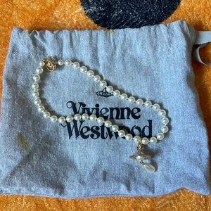 Vivienne Westwood One row pearl drop choker